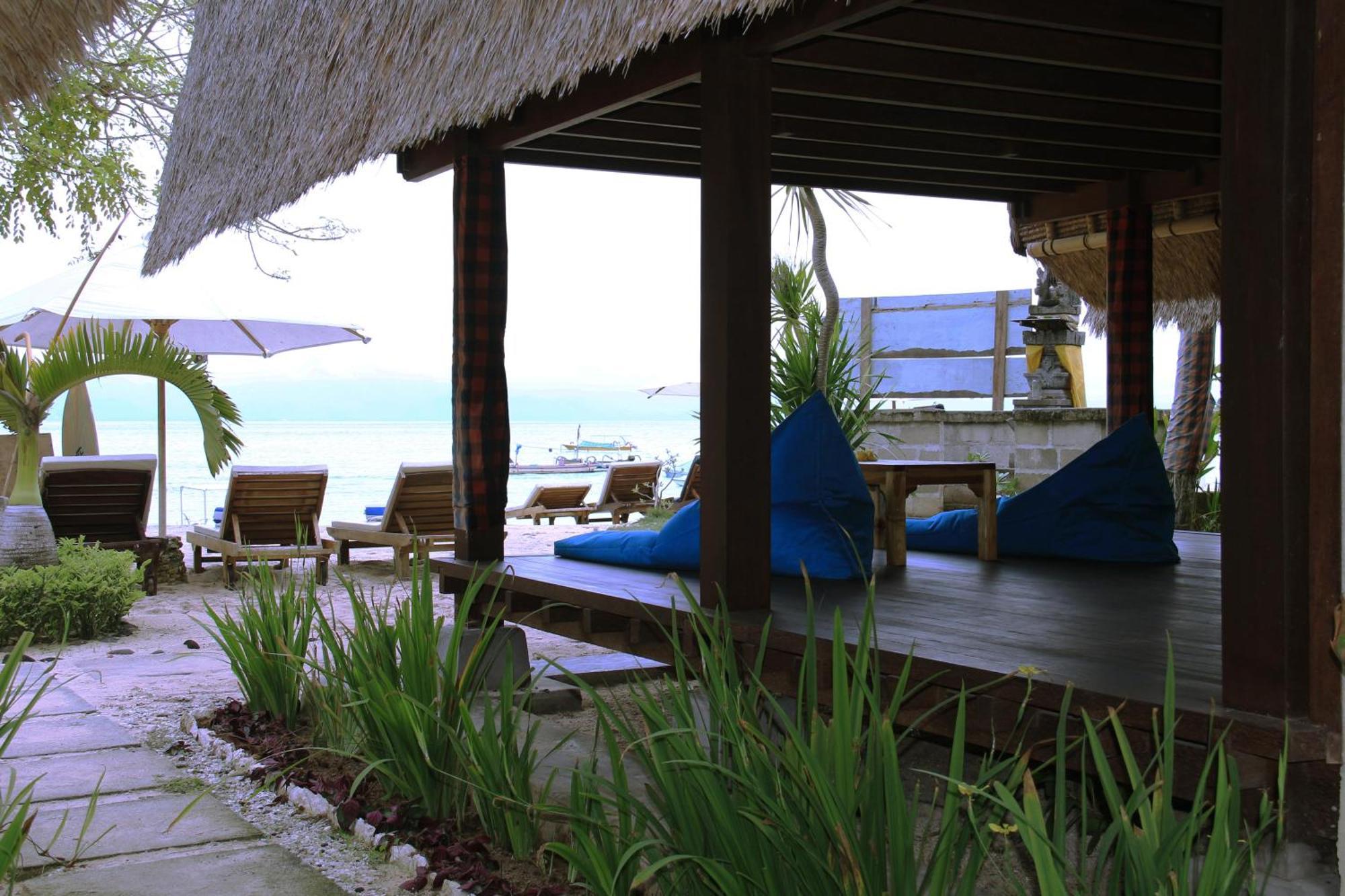 Molamola House Otel Lembongan Oda fotoğraf
