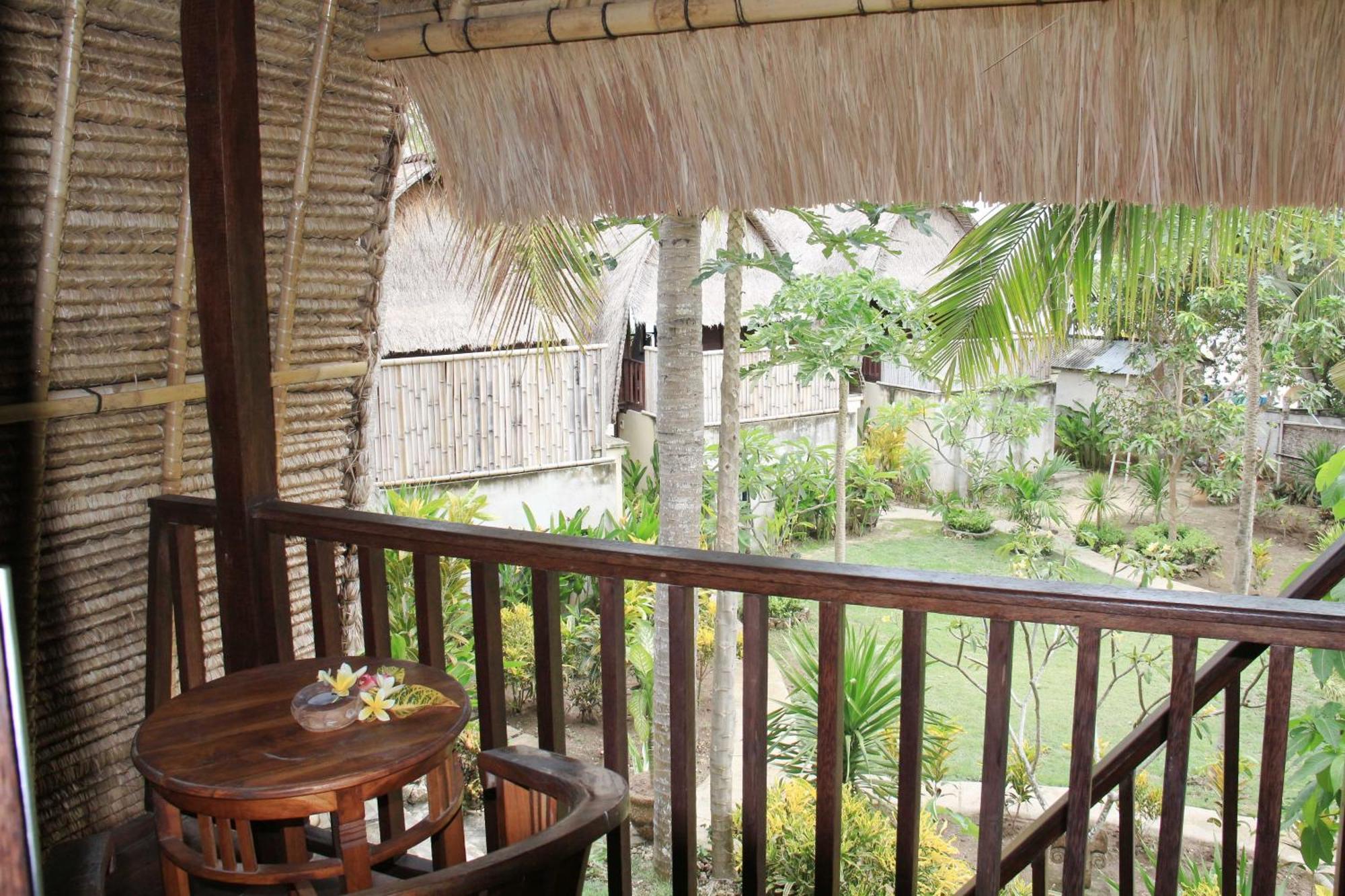 Molamola House Otel Lembongan Oda fotoğraf