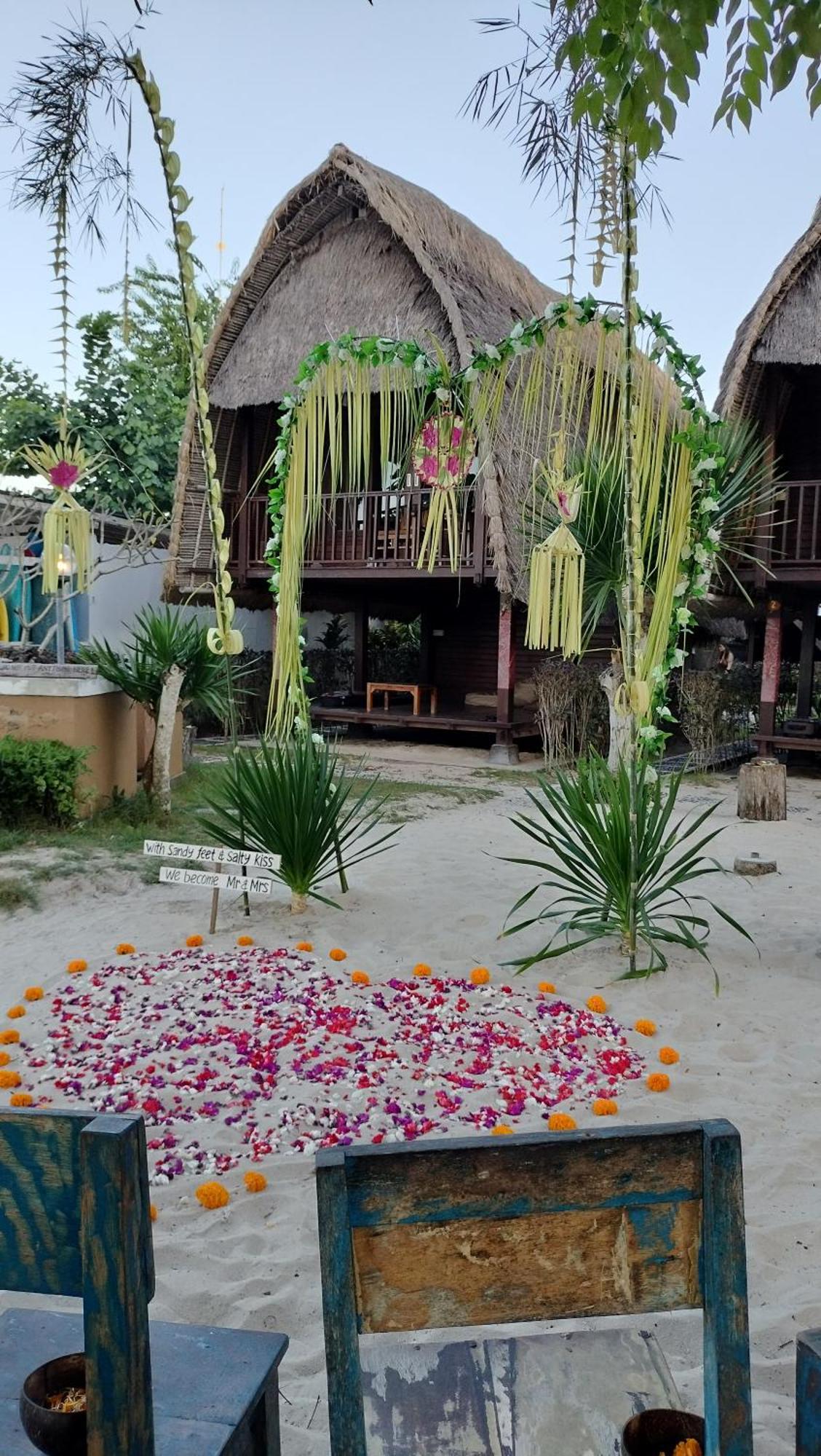 Molamola House Otel Lembongan Dış mekan fotoğraf